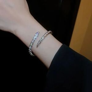 925 Sterling Silver Diamond Solitaire Snake Adjustable Cuff